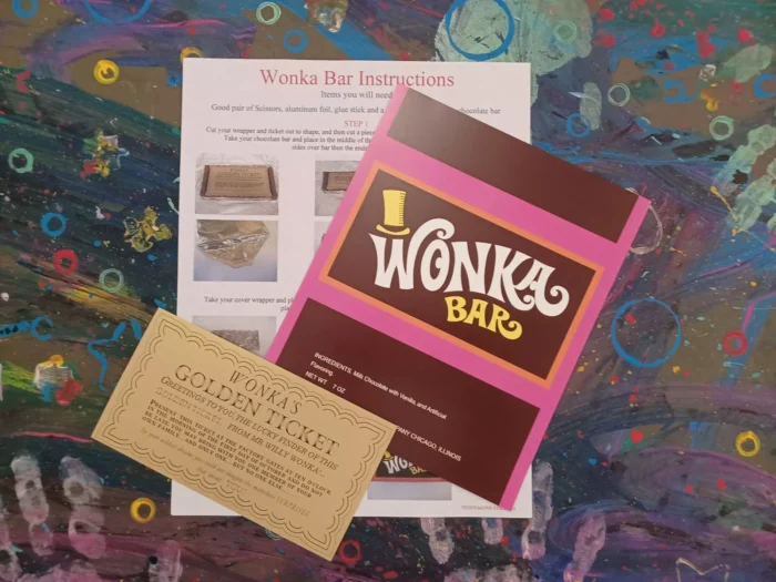 Willy Wonka - Wonka Bar and Golden Ticket Replica